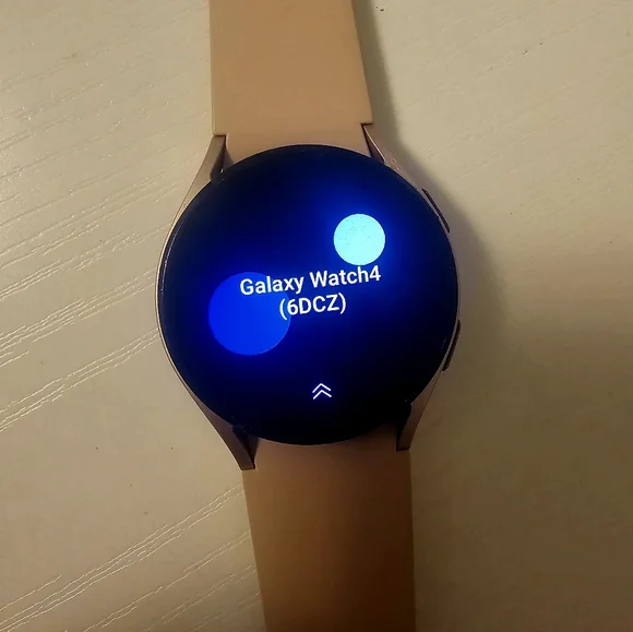 Samsung Galaxy Watch 4. Rose gold.